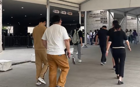 三星堆需要听讲解吗？