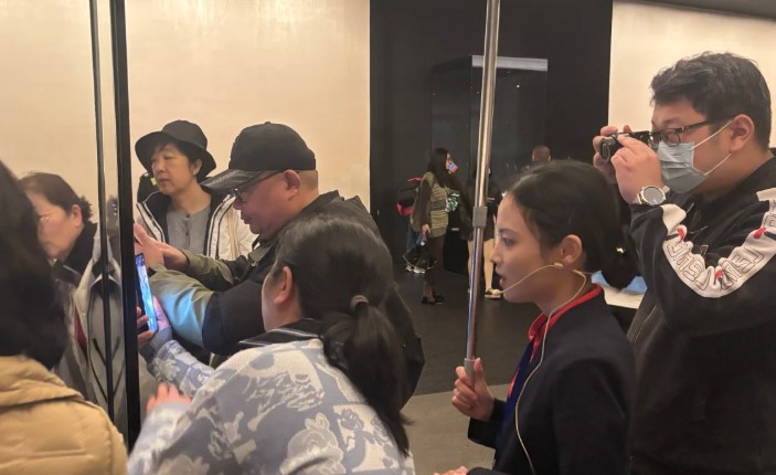 想预约三星堆官方人工讲解该怎么约?