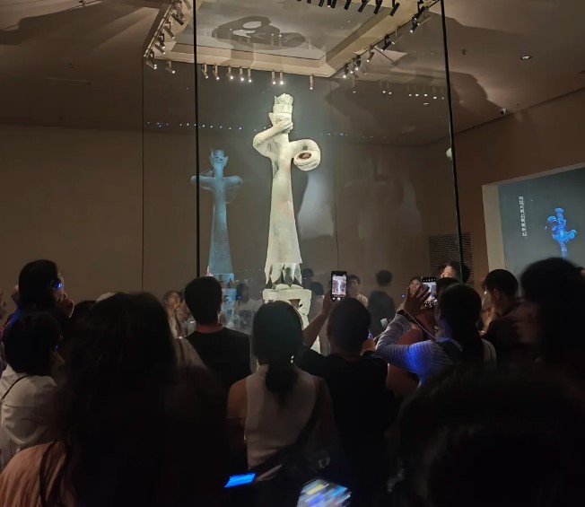 三星堆周末不一定能约到免费讲解~